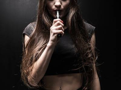 E-cigarette : comment vapoter en inhalation indirecte ?