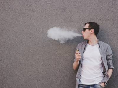 Peut-on fumer une e-cigarette avec un patch de nicotine ?